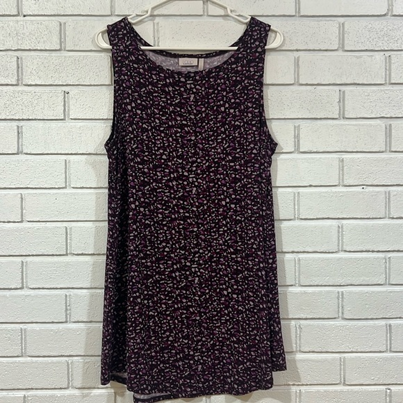 LOGO by Lori Goldstein Layers Sleeveless Top - Picture 1 of 7